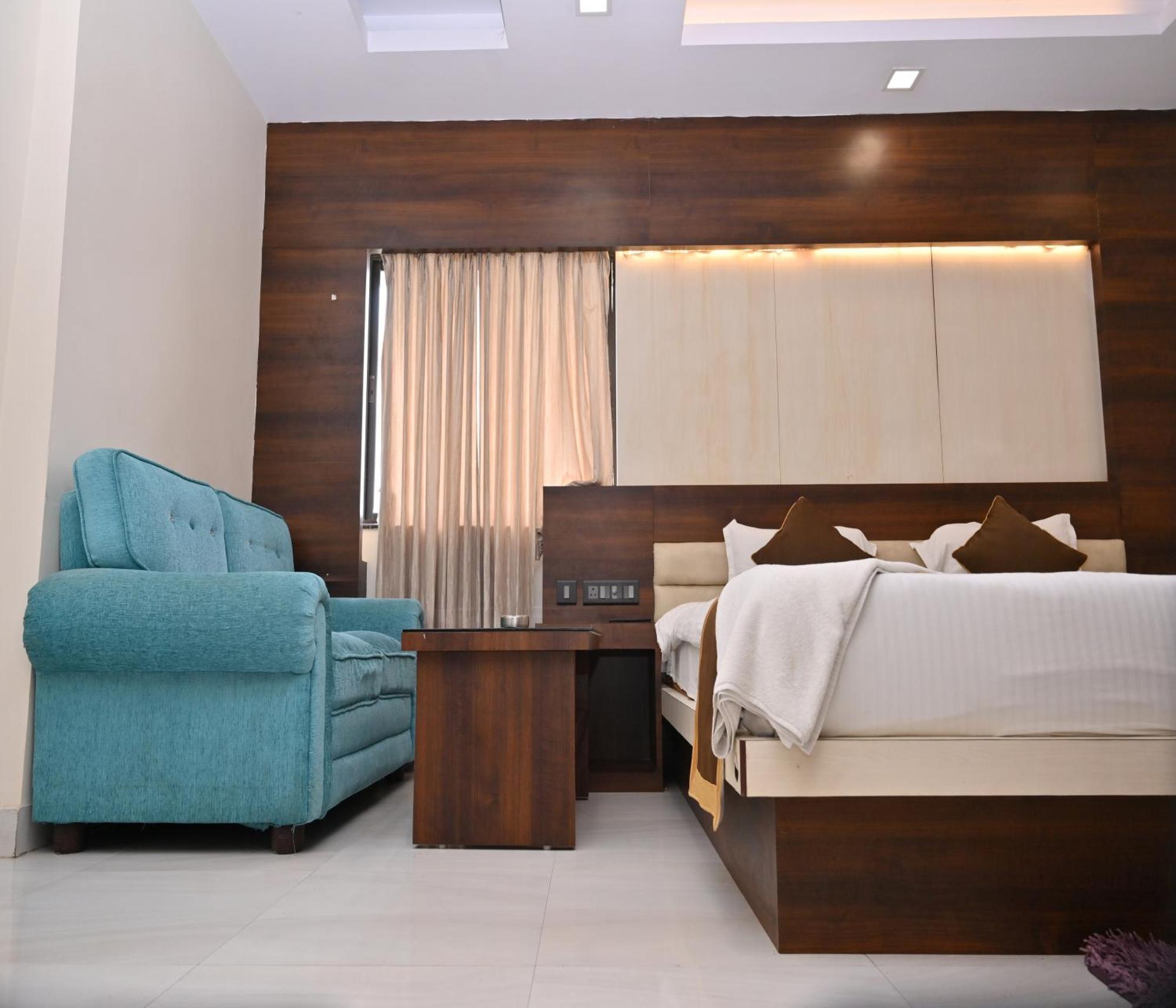 Hotel Silver Land New Digha With Rooftop Pool Exterior photo