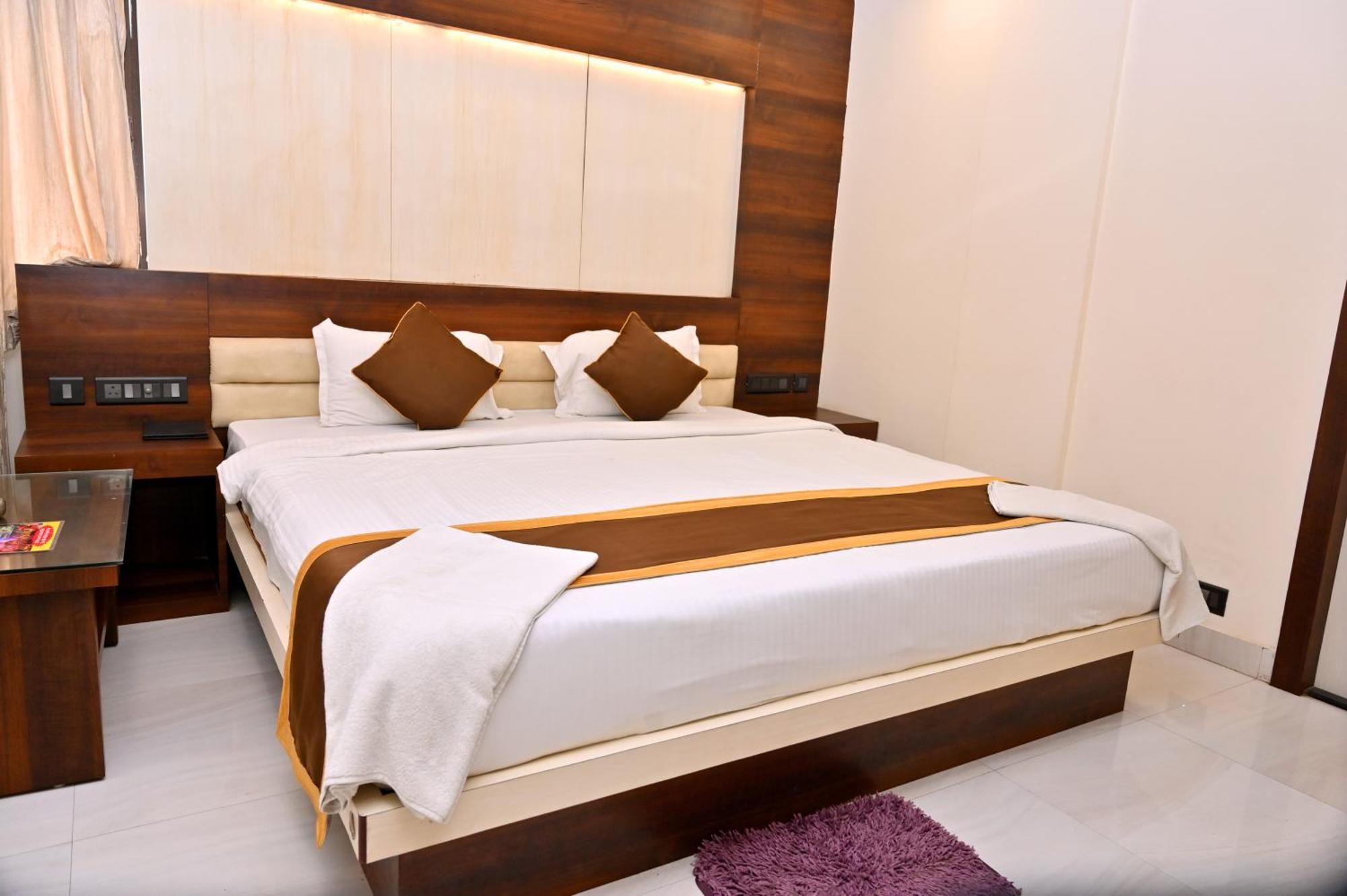 Hotel Silver Land New Digha With Rooftop Pool Exterior photo